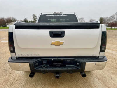 2010 Chevrolet 1500 Crew Cab, $9998. Photo 4