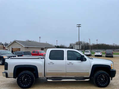 2010 Chevrolet 1500 Crew Cab, $9998. Photo 5