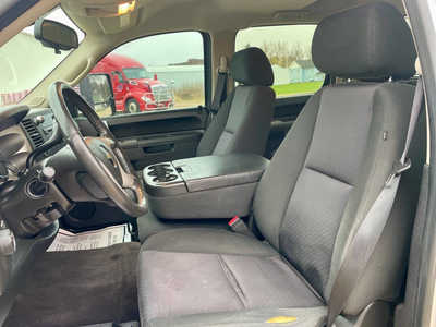 2010 Chevrolet 1500 Crew Cab, $9998. Photo 9