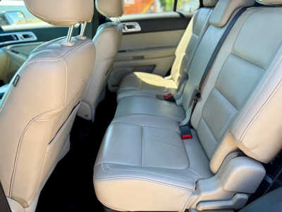 2015 Ford Explorer, $7998. Photo 11