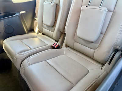 2015 Ford Explorer, $7998. Photo 12