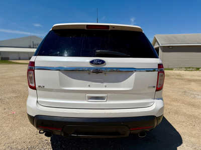 2015 Ford Explorer, $7998. Photo 4