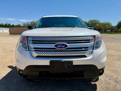 2015 Ford Explorer, $7998. Photo 8
