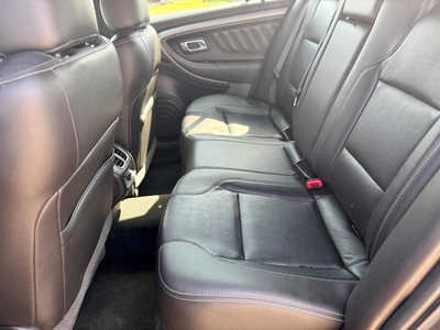 2016 Ford Taurus, $12998. Photo 11