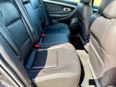 2016 Ford Taurus, $12998. Photo 12