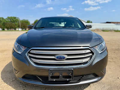 2016 Ford Taurus, $12998. Photo 8
