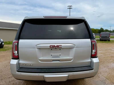 2015 GMC Yukon, $20998. Photo 4