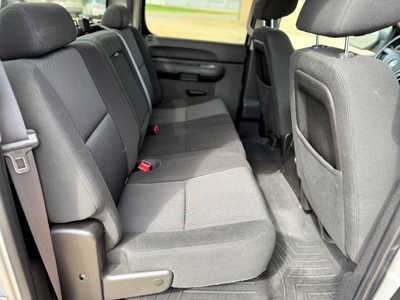 2011 Chevrolet 1500 Crew Cab, $13998. Photo 11