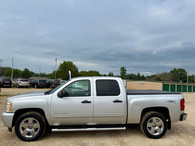 2011 Chevrolet 1500 Crew Cab, $13998. Photo 2