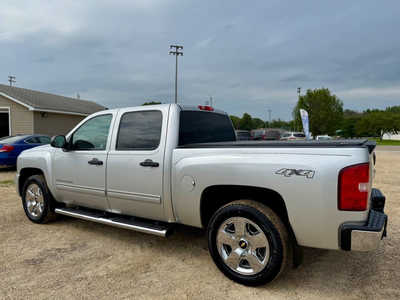 2011 Chevrolet 1500 Crew Cab, $13998. Photo 3