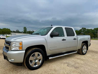 2011 Chevrolet 1500 Crew Cab, $13998. Photo 1