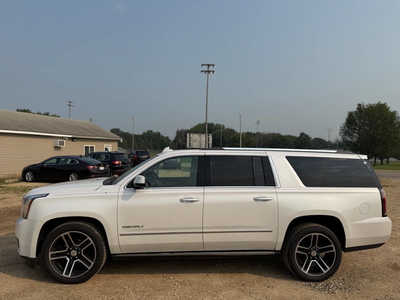 2017 GMC Yukon XL, $0. Photo 2