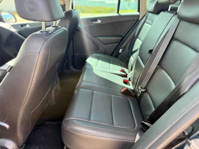 2011 Volkswagen Tiguan, $6998. Photo 11