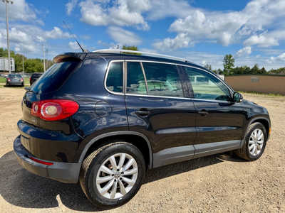 2011 Volkswagen Tiguan, $6998. Photo 4