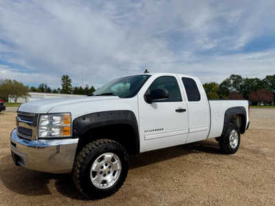 2012 Chevrolet 1500 Ext Cab, $6998. Photo 1