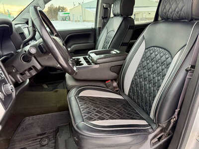 2017 Chevrolet 1500 Crew Cab, $14998. Photo 10