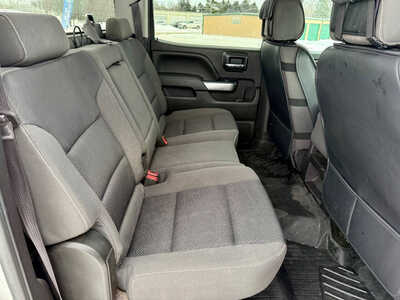 2017 Chevrolet 1500 Crew Cab, $14998. Photo 12