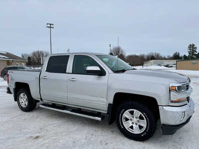 2017 Chevrolet 1500 Crew Cab, $14998. Photo 7