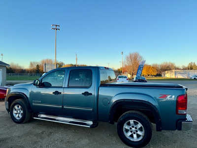 2010 GMC 1500 Crew Cab, $10998. Photo 3