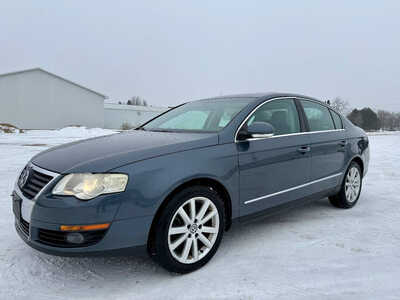 2010 Volkswagen Passat, $2998. Photo 1