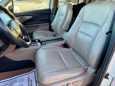 2017 Honda Ridgeline, $21998. Photo 11