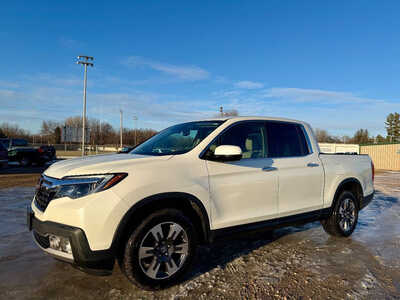 2017 Honda Ridgeline, $21998. Photo 1