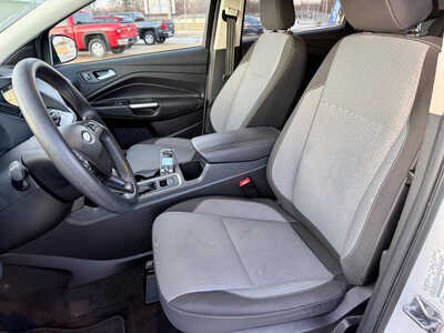 2018 Ford Escape, $10998. Photo 10