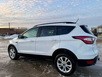 2018 Ford Escape, $10998. Photo 3