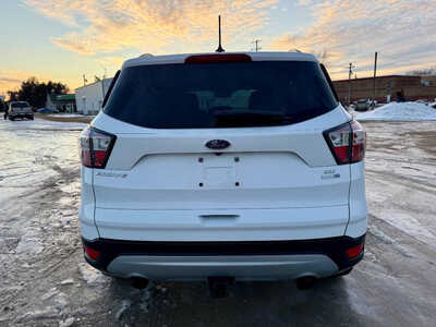 2018 Ford Escape, $10998. Photo 4