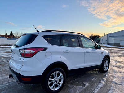 2018 Ford Escape, $10998. Photo 5