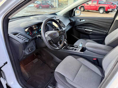 2018 Ford Escape, $10998. Photo 9