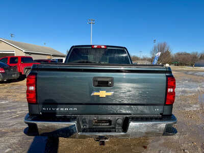 2017 Chevrolet 1500 Crew Cab, $16998. Photo 4