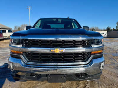 2017 Chevrolet 1500 Crew Cab, $16998. Photo 8