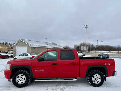 2011 Chevrolet 1500 Crew Cab, $11998. Photo 2