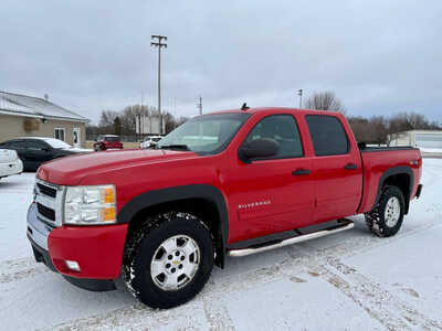 2011 Chevrolet 1500 Crew Cab, $11998. Photo 1