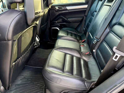 2011 Porsche Cayenne, $13998. Photo 11