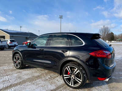 2011 Porsche Cayenne, $13998. Photo 3