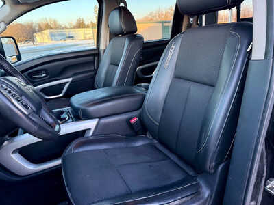 2017 Nissan Titan, $20998. Photo 10