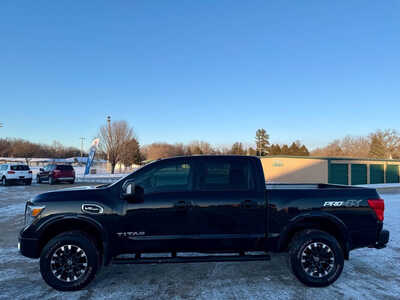2017 Nissan Titan, $20998. Photo 2