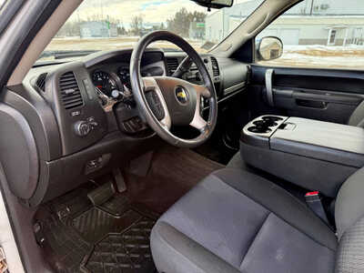 2011 Chevrolet 1500 Crew Cab, $11998. Photo 11