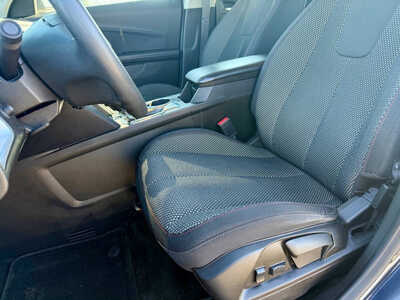 2017 Chevrolet Equinox, $10998. Photo 10