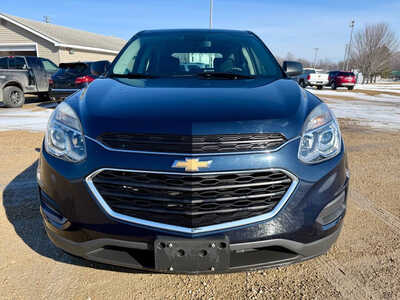 2017 Chevrolet Equinox, $10998. Photo 8