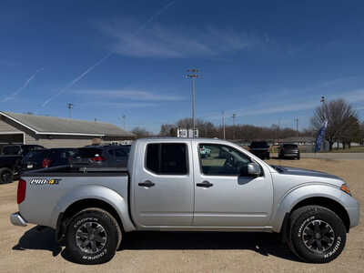 2018 Nissan Frontier, $0. Photo 6