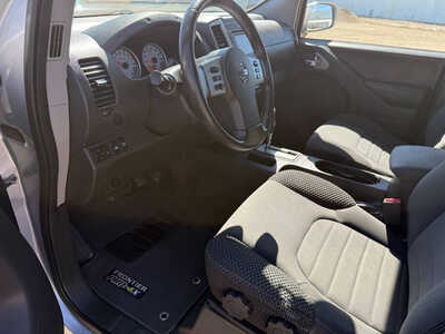 2018 Nissan Frontier, $0. Photo 9