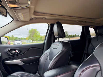 2018 Jeep Cherokee, $0. Photo 11