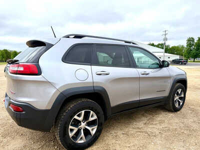 2018 Jeep Cherokee, $0. Photo 5