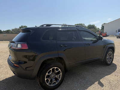2020 Jeep Cherokee, $15198. Photo 5