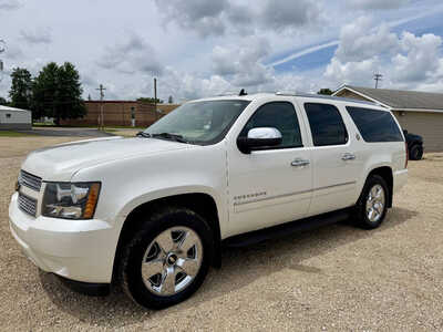 2010 Chevrolet Suburban, $11198. Photo 1