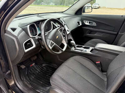 2014 Chevrolet Equinox, $10198. Photo 9