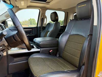 2016 RAM 1500 Crew Cab, $18198. Photo 9
